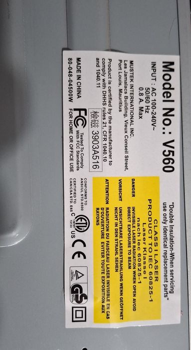 Leitor de DVD Mustek.