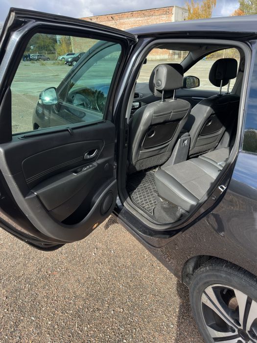 Renault grand scenic bose