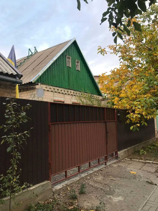 Продається дім у смт Балабине.