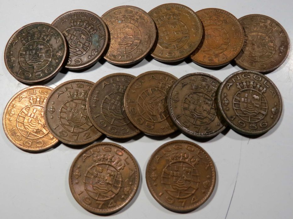 Angola Portuguesa - Lote com 14 Moedas de 1 Escudo - SÓ 3,5€
