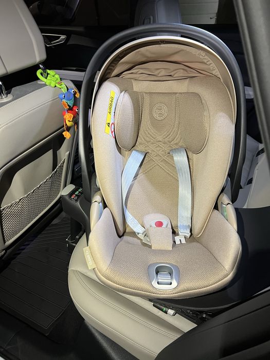 Автокрісло Cybex Cloud T  i-size з базою isofix