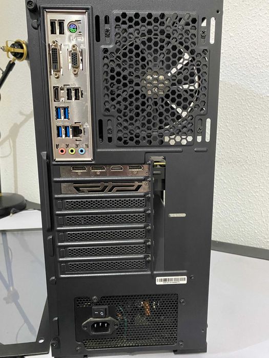 PC GAMING | Ryzen 5 2600 + GTX 1660 Ti + 16GB RAM + 740GB SSD