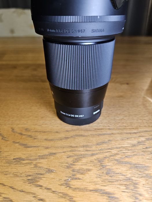 Sigma 16 mm f/1.4 DC DN Contemporary (Sony E-Mount, APS-C)
