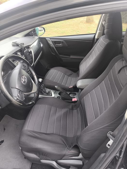 Auris Touring Sport 1.4 2014
