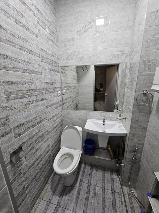 Продам офис с евроремонтом на проспекте Ивана Мазепы (около ДК Ильича)