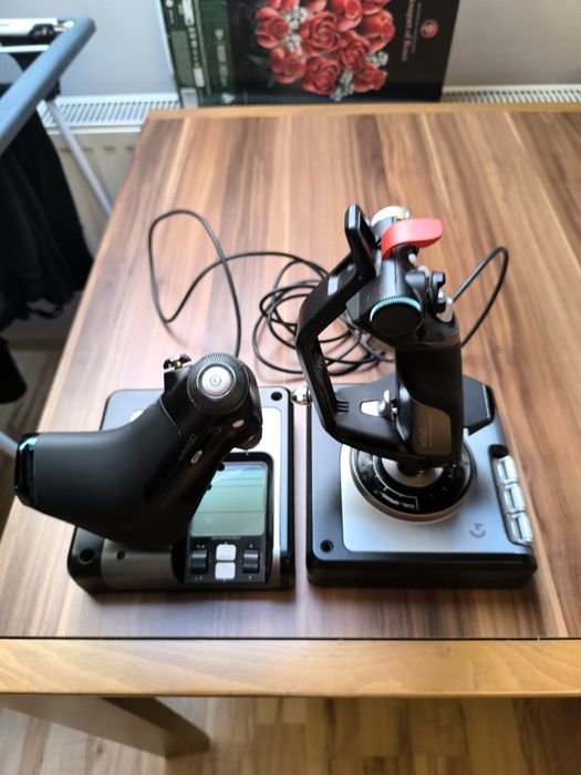 Logitech X52 Pro HOTAS