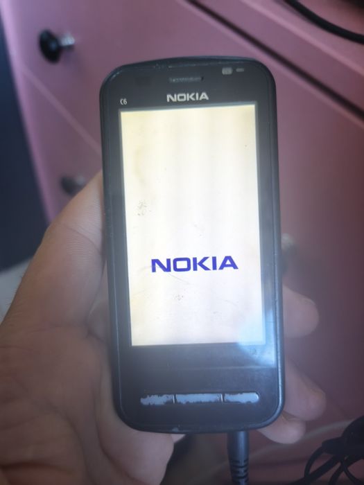 Sprzedam 2 sprawne telefony