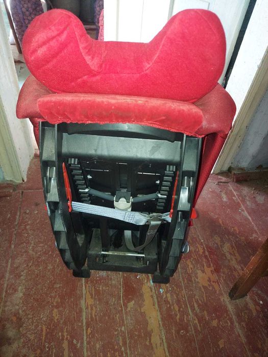 Продається дитяче  крісло