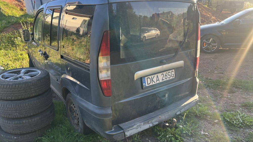 Fiat doblo 2003 rok