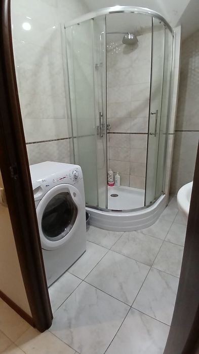 Підселення дівчини в окрему кімнату, р-н центр