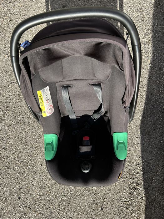 Carrinho de bebe Trio chicco Best friend com redutor - novo custa 400€