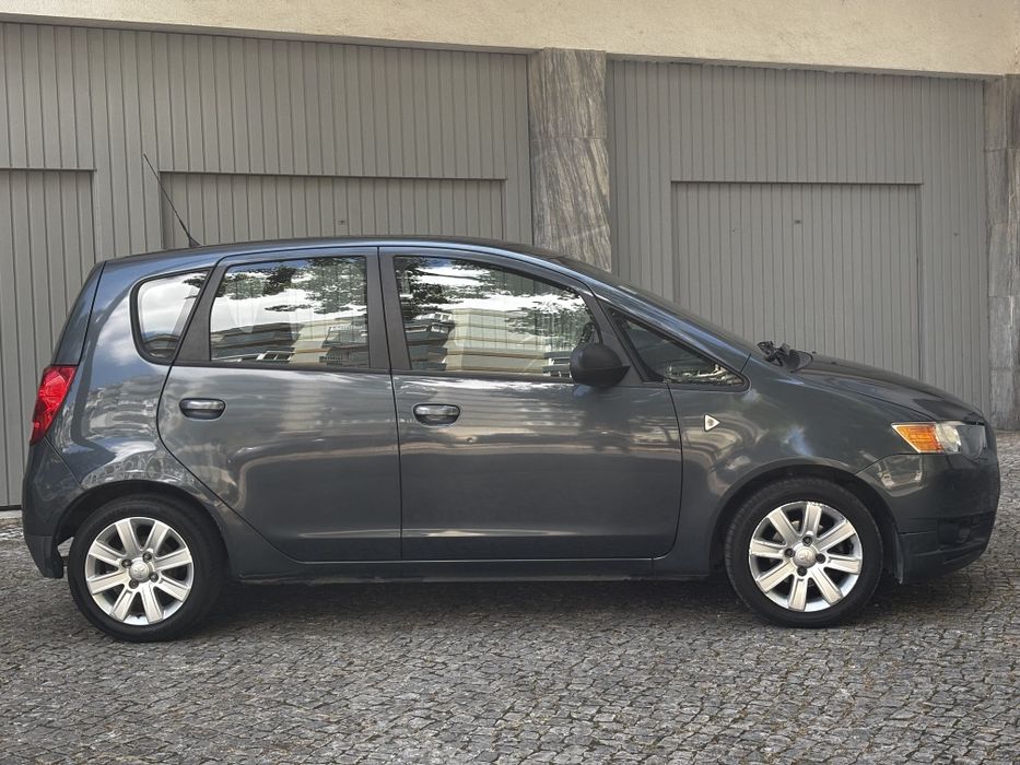 Mitsubishi Colt 1.1 Invite | 98.000 km | AC | Muito Estimado