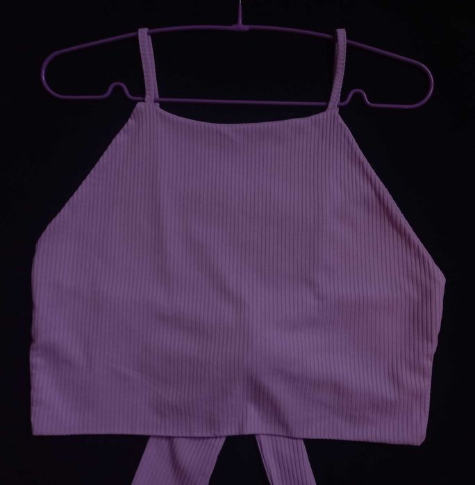 Топ з відкритою спиною на зав'язці