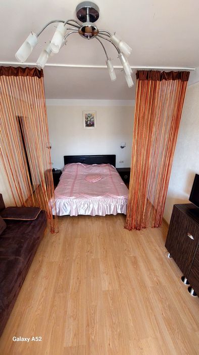 Сдается однокомнатная квартира посуточно и почасово на Оболоне.