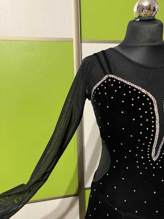 Sukienka do tańców latynoamerykańskich łacina taniec towarzyski czarna