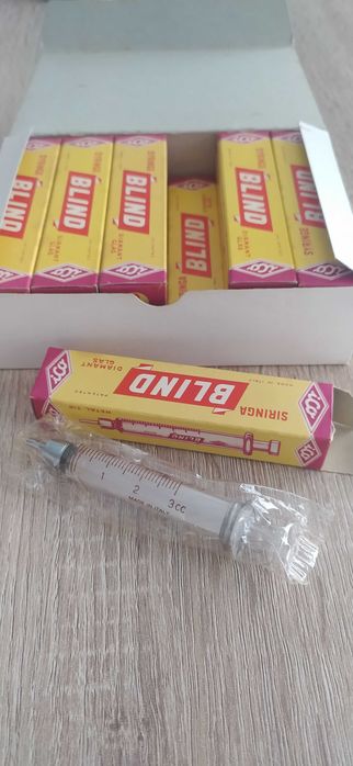 caixa de seringas antigas 3cc