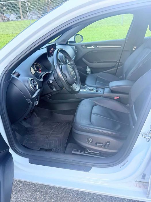 Audi A3      2015