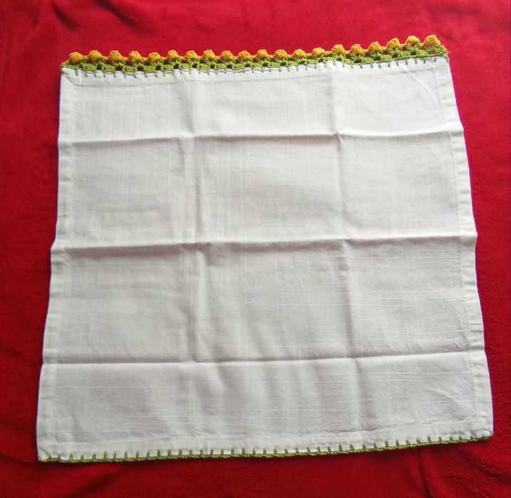 Pano de cozinha com barrado crochê