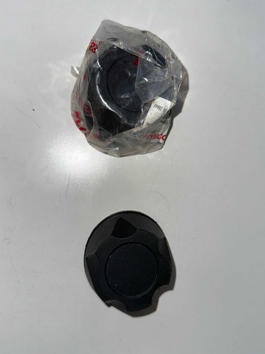 Kapsle do koła KYMCO MXU/UXV 400-700 - 2 sztuki