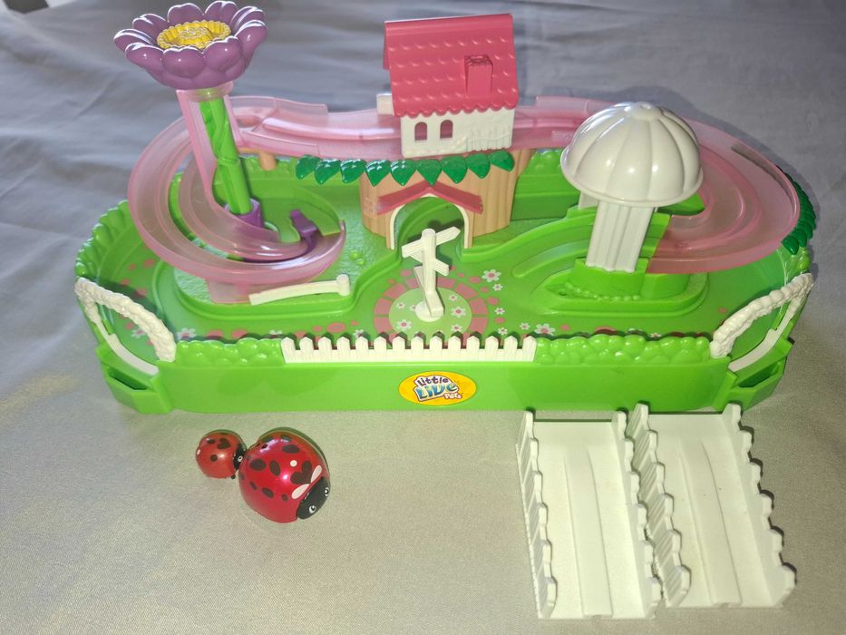 "Little Live Pets" Ladybug and Circuit64297898856066122