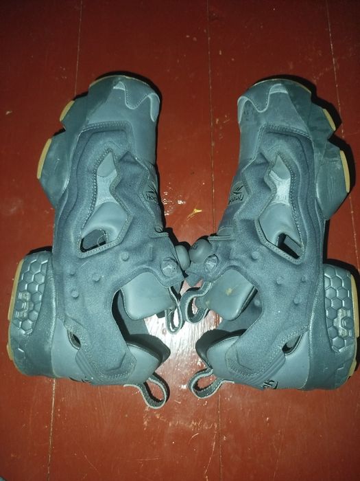 Продам нові кросівки reebok