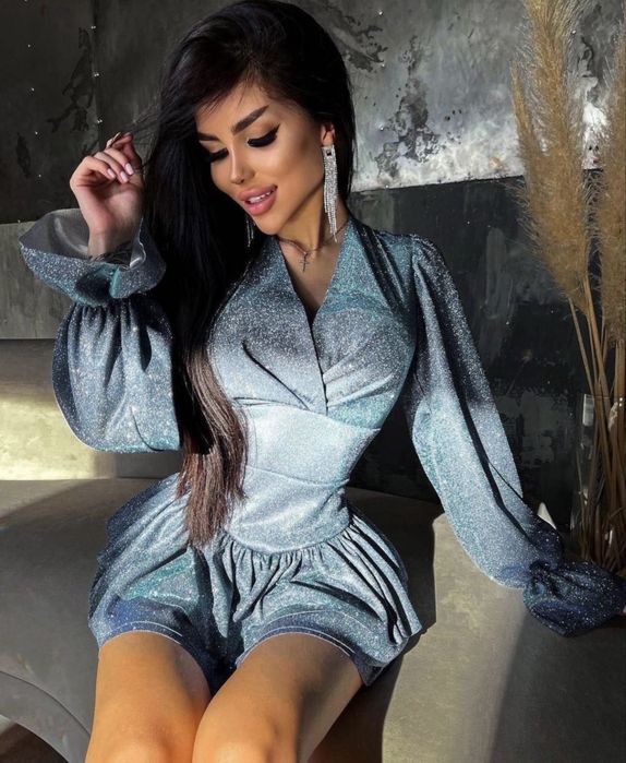 Гарне Блискуче плаття