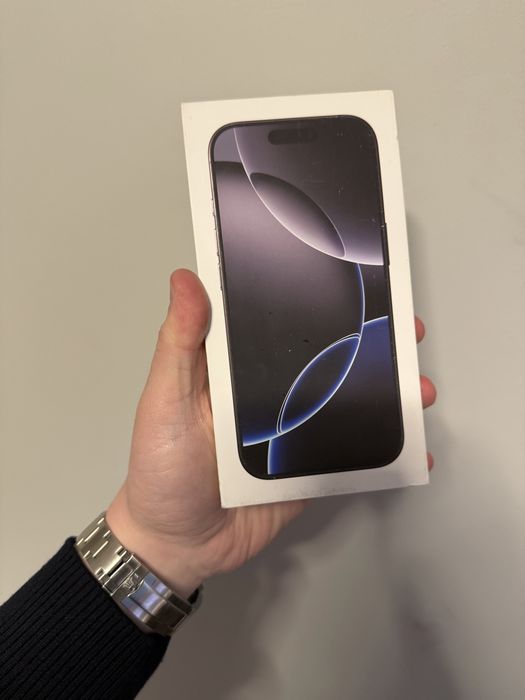 Apple iPhone 16 Pro 256Gb. ( Black Titanium )