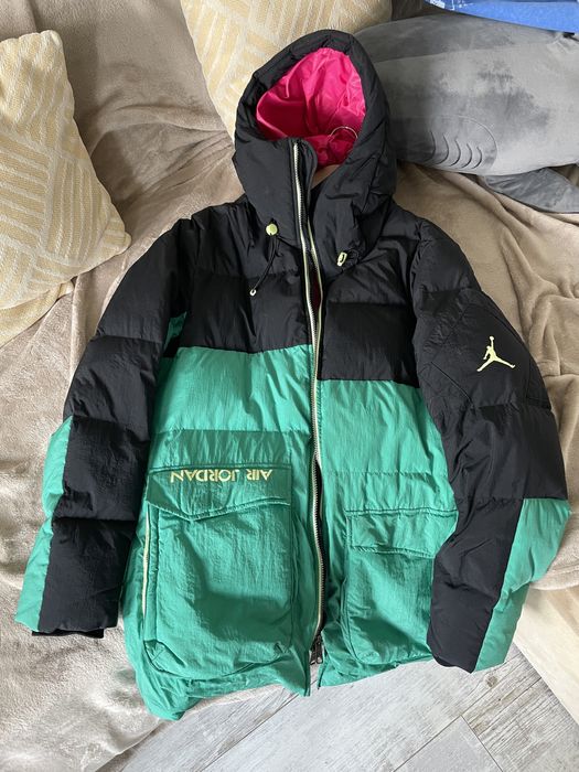 Пуховик Air Jordan. Зимова куртка