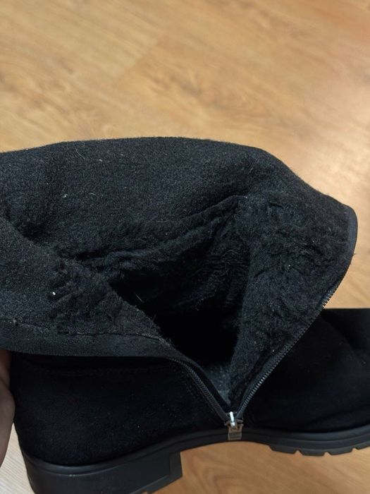 Зимові шкіряні сапожки 40 розмір