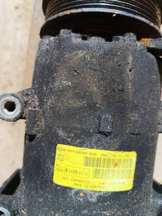 Компресор кондиціонера Форд Ford 19D629-BB