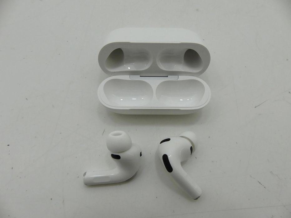 OUTLET Apple AirPods Pro 3 generacji etui MagSafe gwarancja Apple