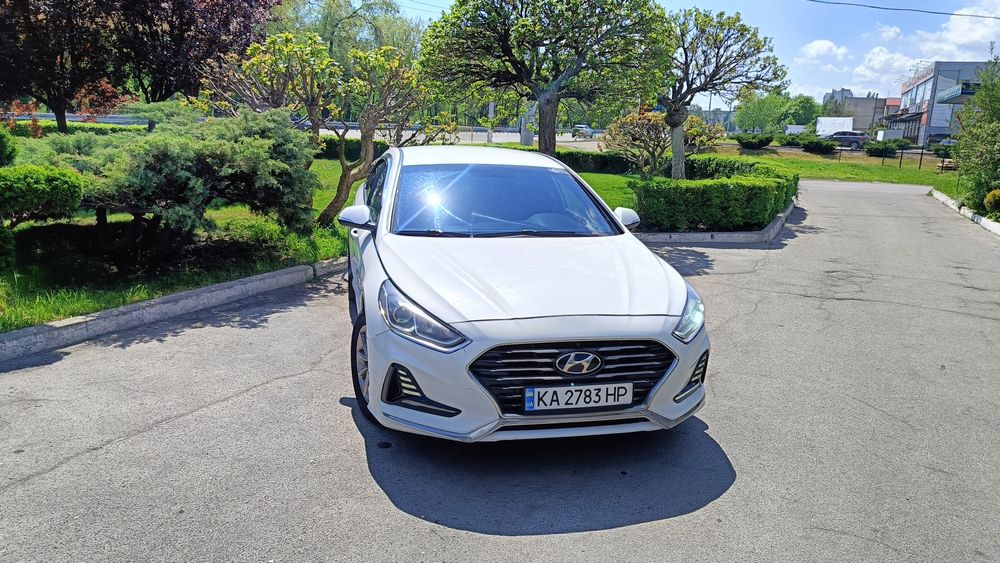 Авто в оренду Hyundai Sonata