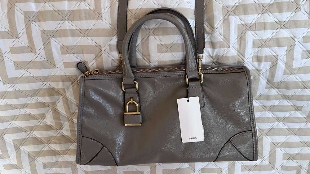 Сумка жіноча шкіряна через плече брендова Mango (MNG)