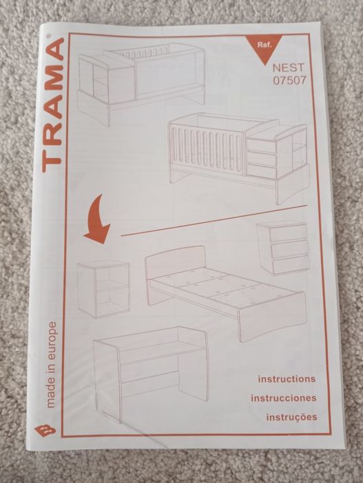 Cama de bebé Trama Nest conversível + colchão NOVO