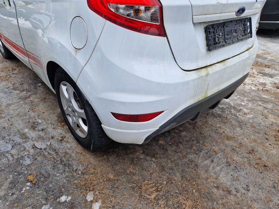 ford FIESTA MK7 hb 3d zderzak tył ST lakier H9