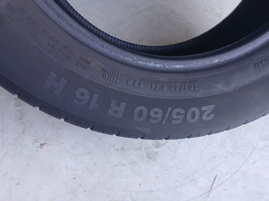 2 pneus 205 60 r16 Continental