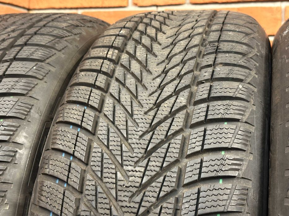 Opony Goodyear UltraGrip Performance 3 225/55R17 ROK 2024 8mm