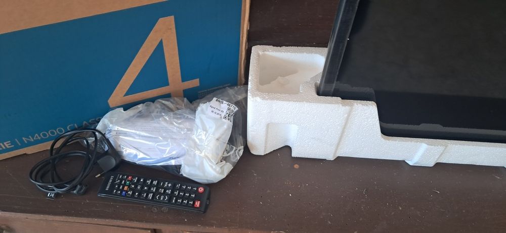 Tv Samsung 32 hd ue32n4005aw Nova