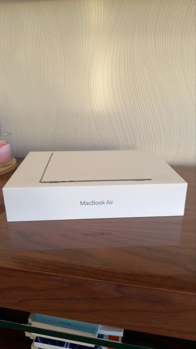 MacBook Air 13″ M3 – Como Novo (Fatura 2024) – 8 GB RAM / 256 GB SSD