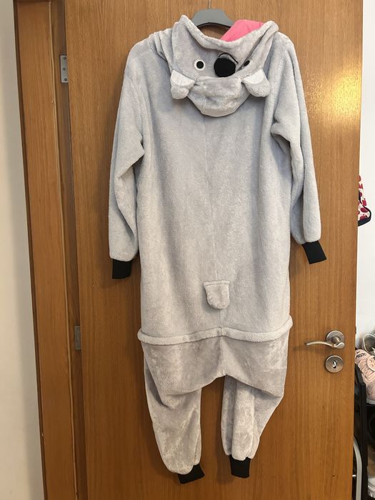 Lotao de roupas gigante