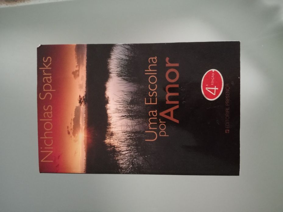 Livro Uma Escolha Por Amor