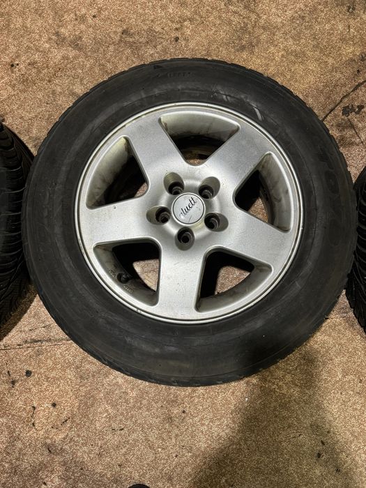 Диски Aluett Зимовою гумою Toyo 5/112 R15 /205/55 Ціна за Все 5500грн