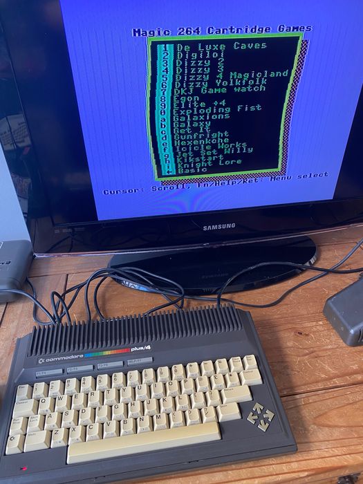 Commodore Plus4,w pudelku,komplet gotowy do gry