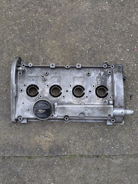 Клапанна кришка VAG 1.8T 20V Skoda Tour, Golf IV, Seat. 06A103469S