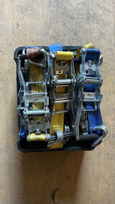 Klamry / pasy / narożniki transportowe