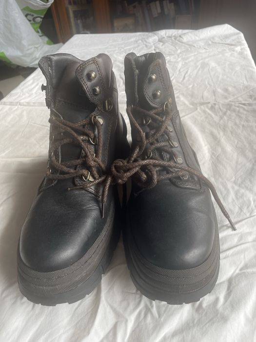 Botas novas tamanho 43