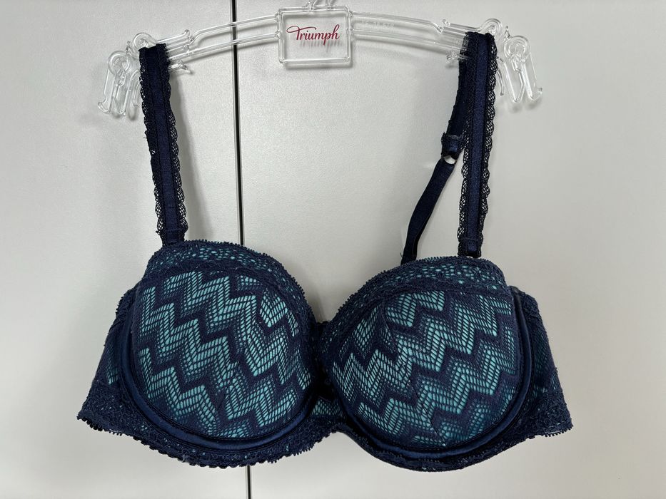 Biustonosz 75B atmosphere