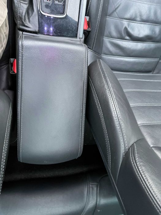 Podłokietnik skóra + tunel Peugeot 508 I