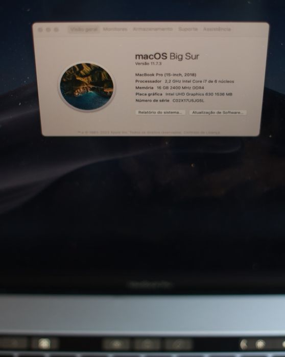 Macbook pro  touch bar