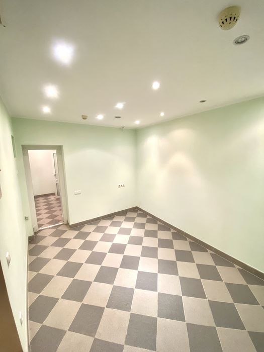 Продаж комерційного приміщення Центр міста